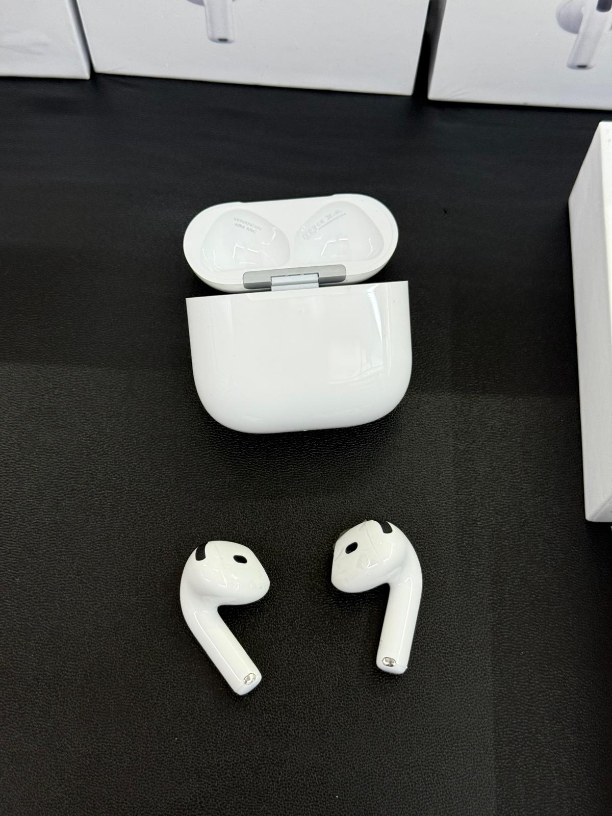Airpods Pro 4 ANC