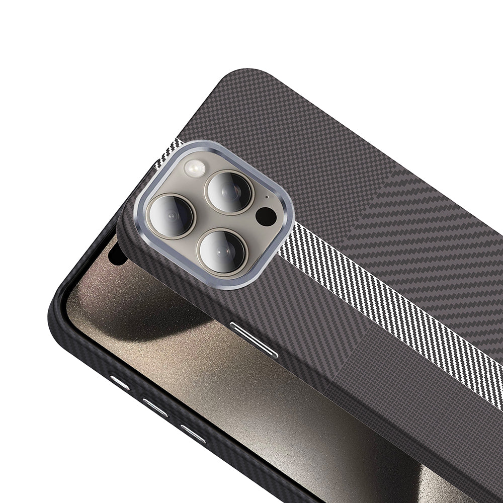 Apple iPhone 15 Pro Max Kılıf M-safe Şarj Özellikli Karbon Fiber Görünümlü Zore Gros Kapak Siyah