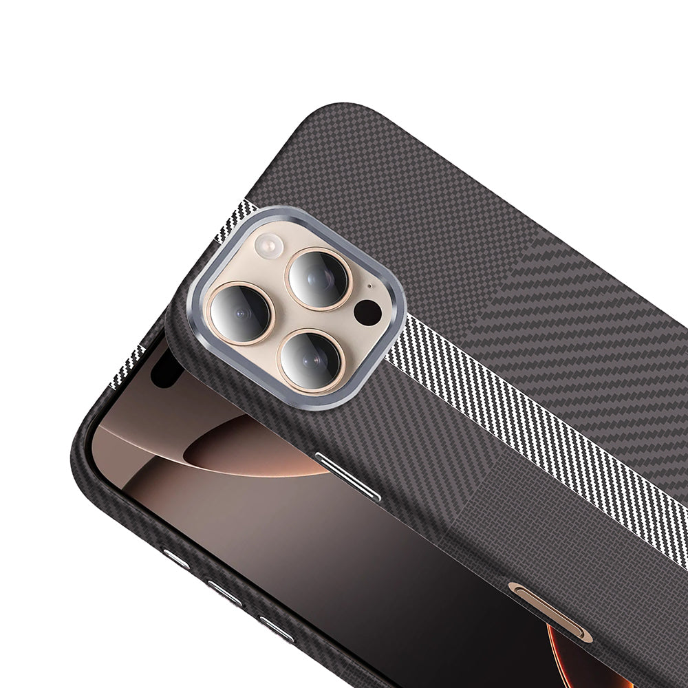 Apple iPhone 16 Pro Kılıf M-safe Şarj Özellikli Karbon Fiber Görünümlü Zore Gros Kapak Siyah-Lacivert