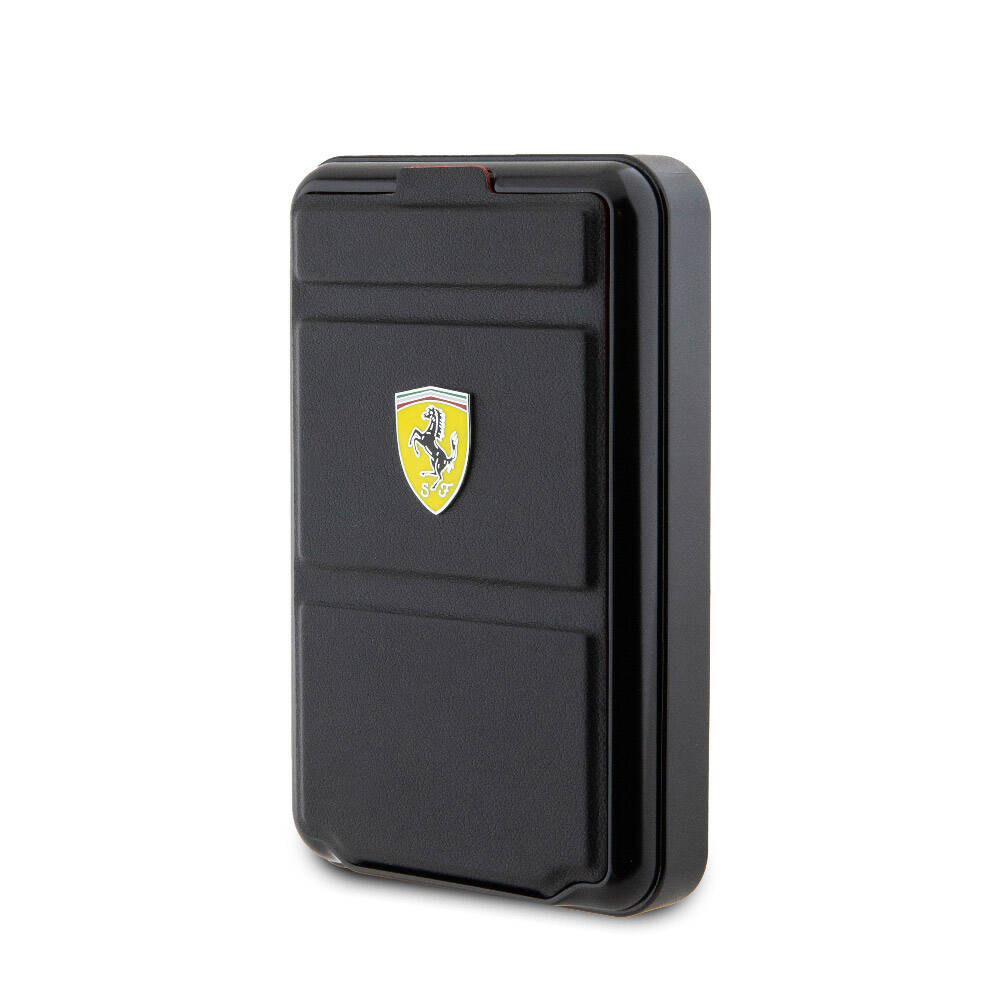 Ferrari%20973WP%20Orjinal%20Lisanslı%20Magsafe%20Şarj%20Özellikli%20Standlı%20Metal%20Logolu%20Powerbank%2010.000mAh